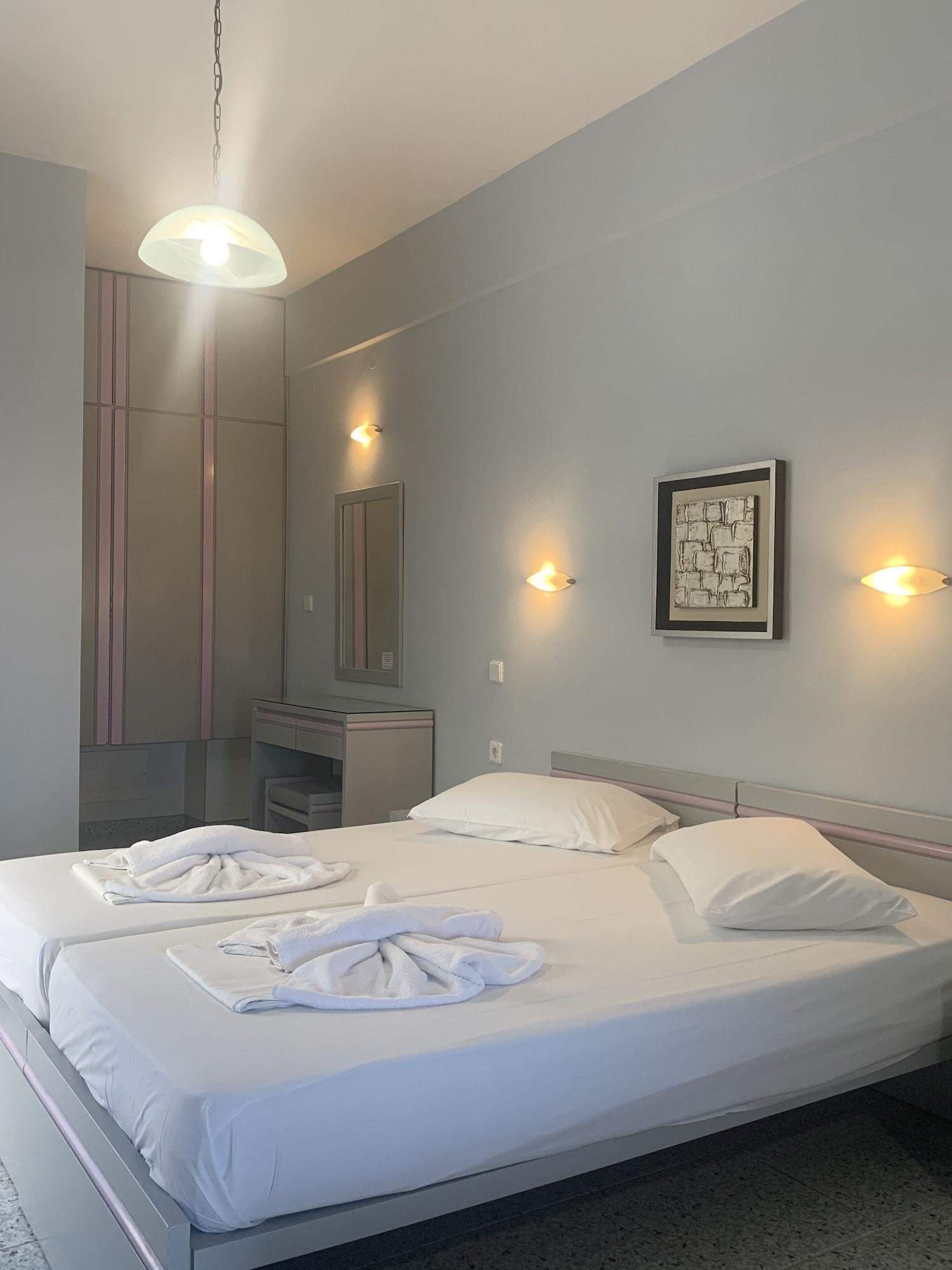 Ermis Suites Platanias  Ngoại thất bức ảnh