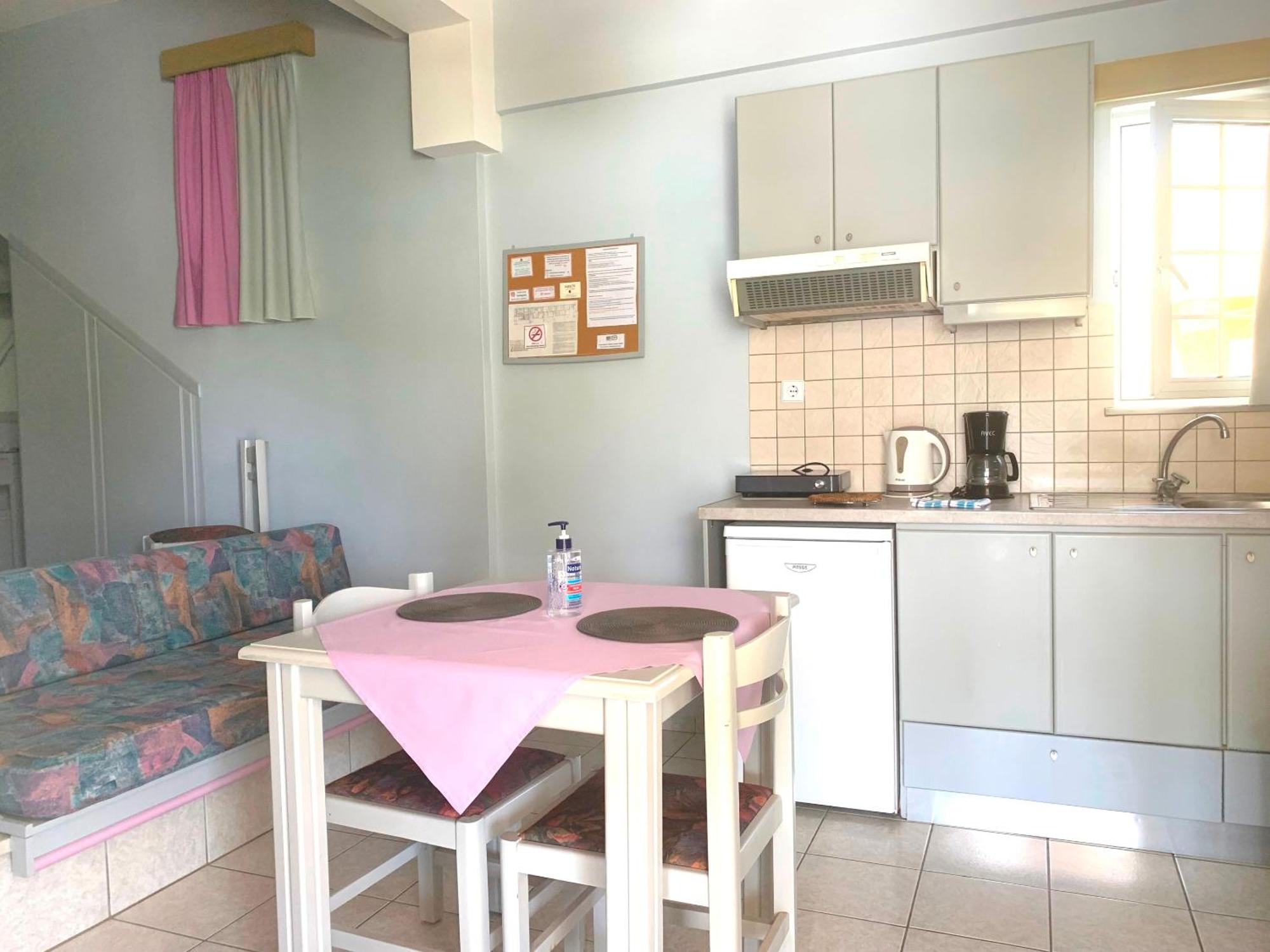 Ermis Suites Platanias  Phòng bức ảnh